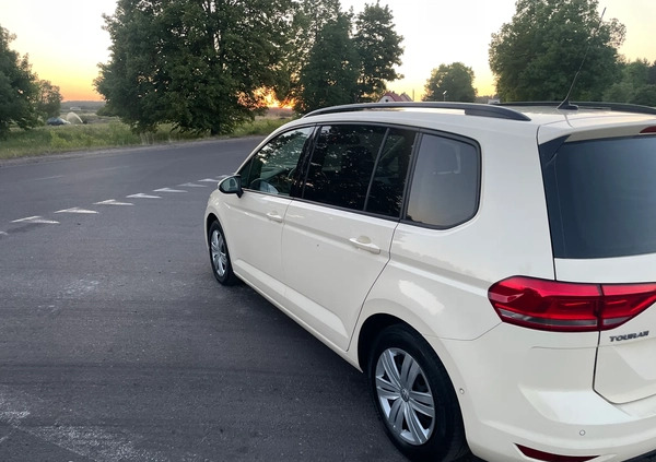 Volkswagen Touran cena 41900 przebieg: 258000, rok produkcji 2017 z Nidzica małe 407